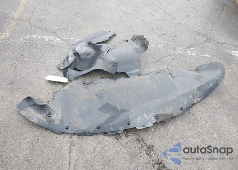 2021 Tesla Model Y Long Range Dual Motor All-Wheel Drive z USA, uszkodzony, nr VIN 5YJYGDEE4MF081036